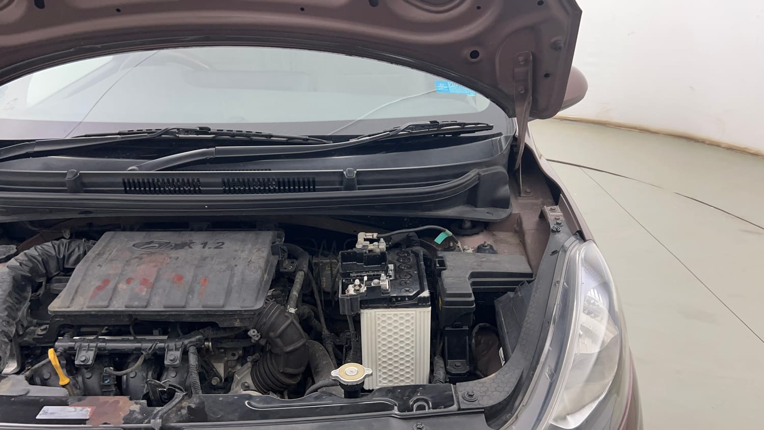 Used 2020 Hyundai Aura S 1.2 Petrol Petrol Manual engine ENGINE LEFT SIDE HINGE & APRON VIEW