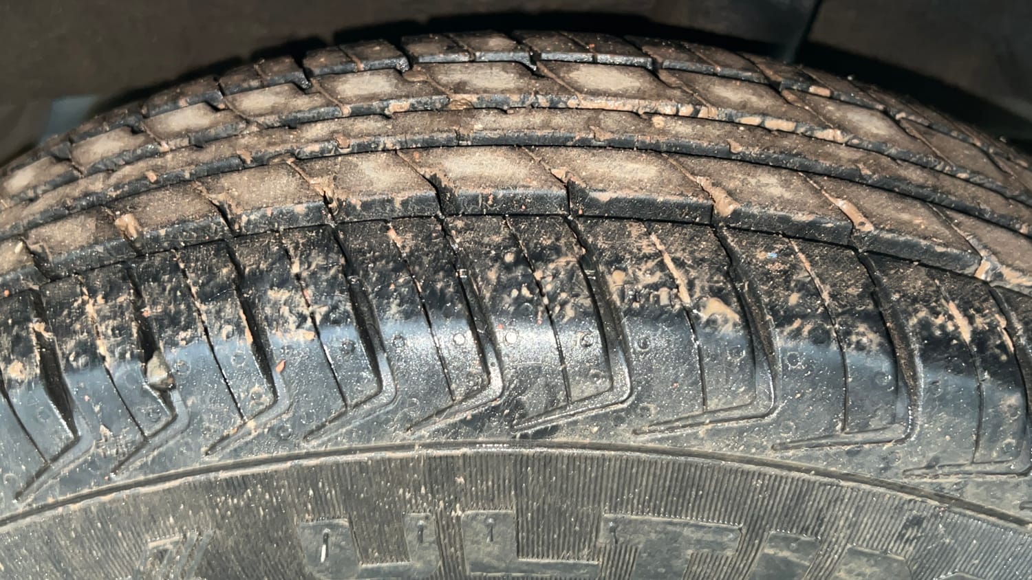 Used 2017 Renault Kwid 1.0 RXL Petrol Manual tyres LEFT REAR TYRE TREAD VIEW