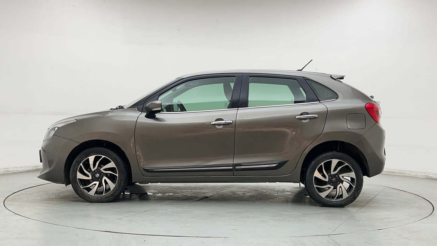 Used 2019 Maruti Suzuki Baleno Alpha Petrol Manual exterior LEFT SIDE VIEW