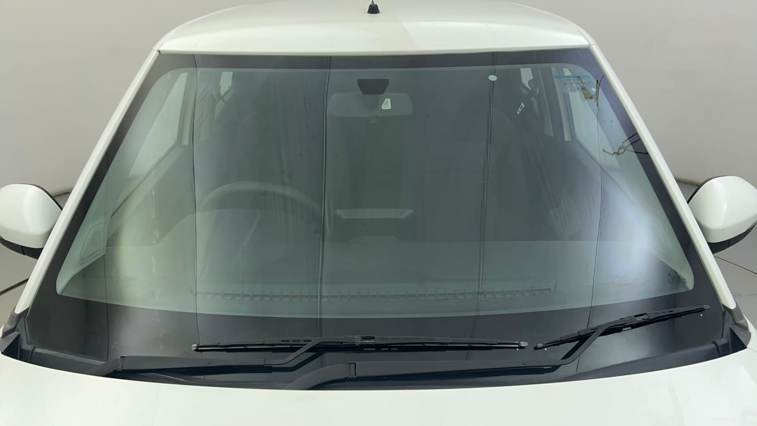 Used 2022 Tata Punch Adventure Rhythm Pack MT Petrol Manual exterior FRONT WINDSHIELD VIEW
