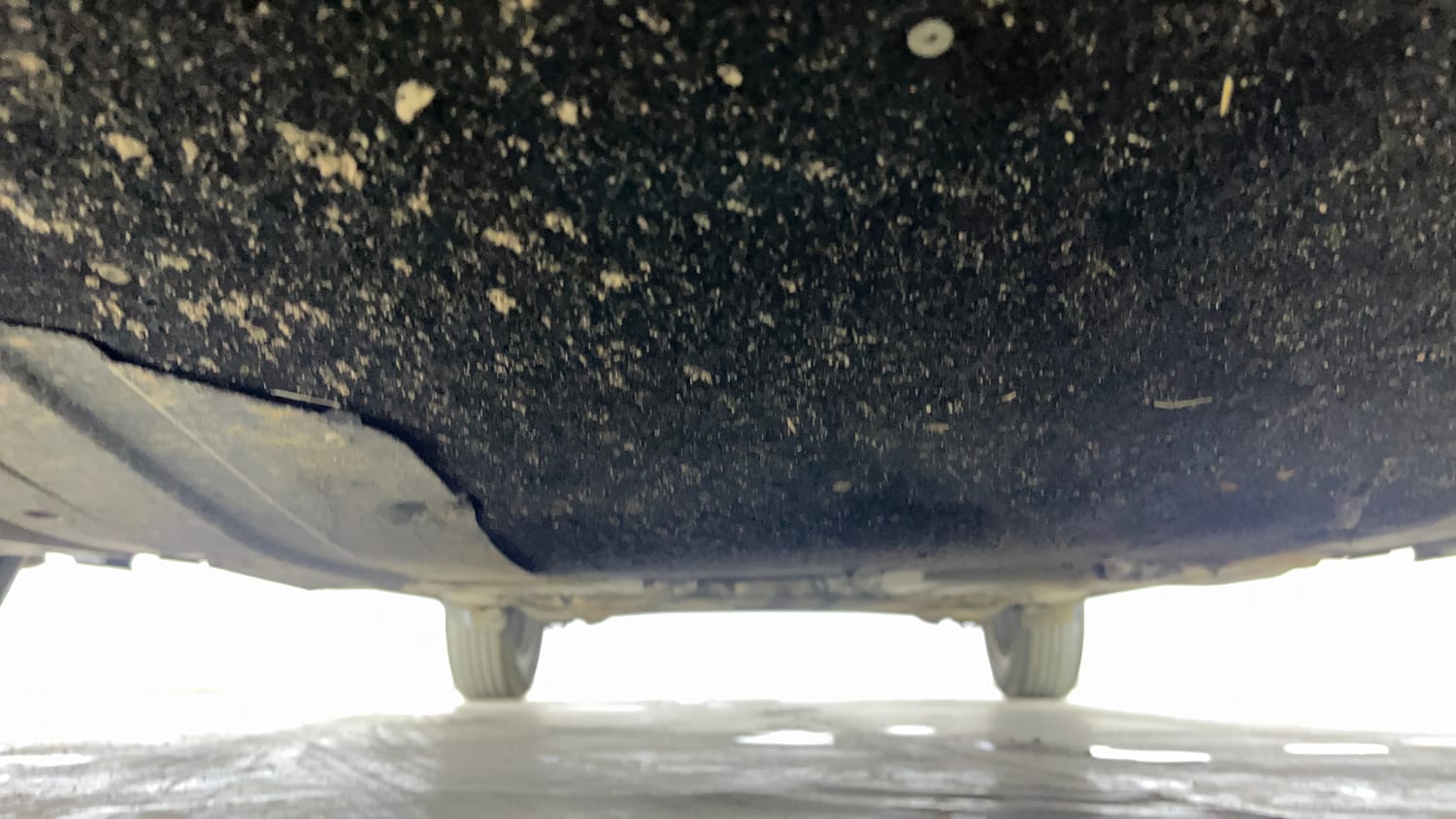 Used 2023 Maruti Suzuki Swift ZXi Plus AMT Petrol Automatic extra FRONT LEFT UNDERBODY VIEW
