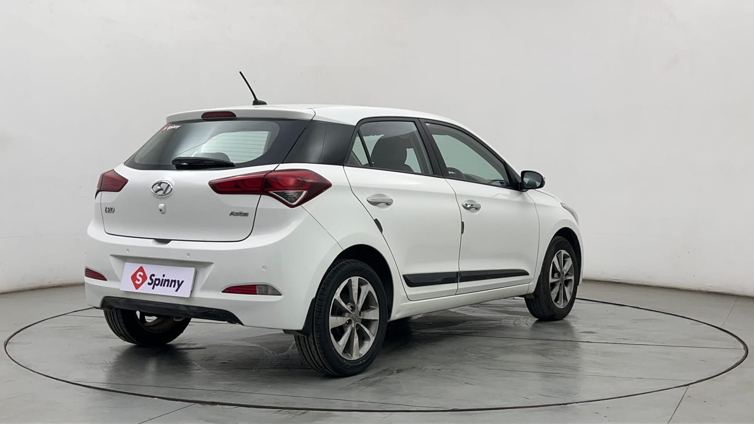 Used 2017 Hyundai Elite i20 Asta 1.2 Petrol Manual exterior RIGHT REAR CORNER VIEW