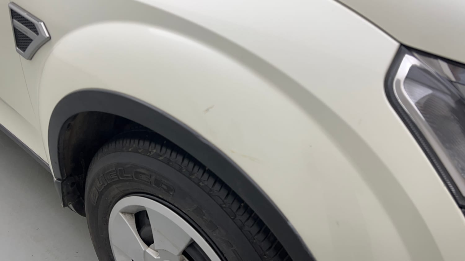 Used 2021 Mahindra XUV500 W7 Diesel Manual dents MINOR SCRATCH