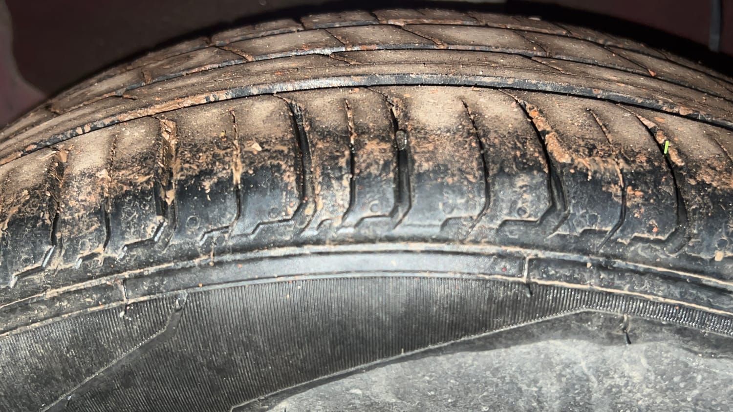 Used 2022 Hyundai Grand i10 Nios Asta 1.2 Kappa VTVT Petrol Manual tyres RIGHT REAR TYRE TREAD VIEW