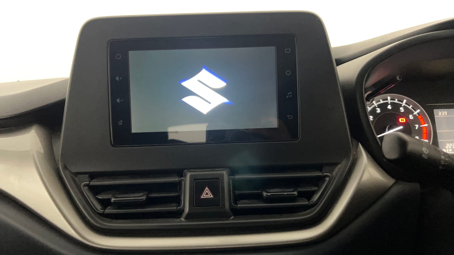 Used 2023 Maruti Suzuki Baleno Delta MT Petrol Manual top_features Integrated (in-dash) music system