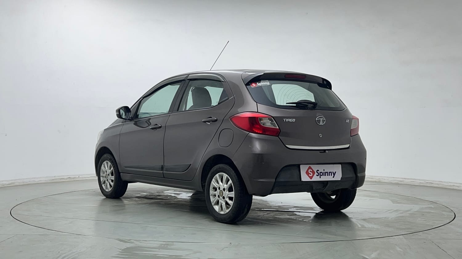 Used 2018 Tata Tiago XZ CNG (Outside Fitted) Cng Manual exterior LEFT REAR CORNER VIEW