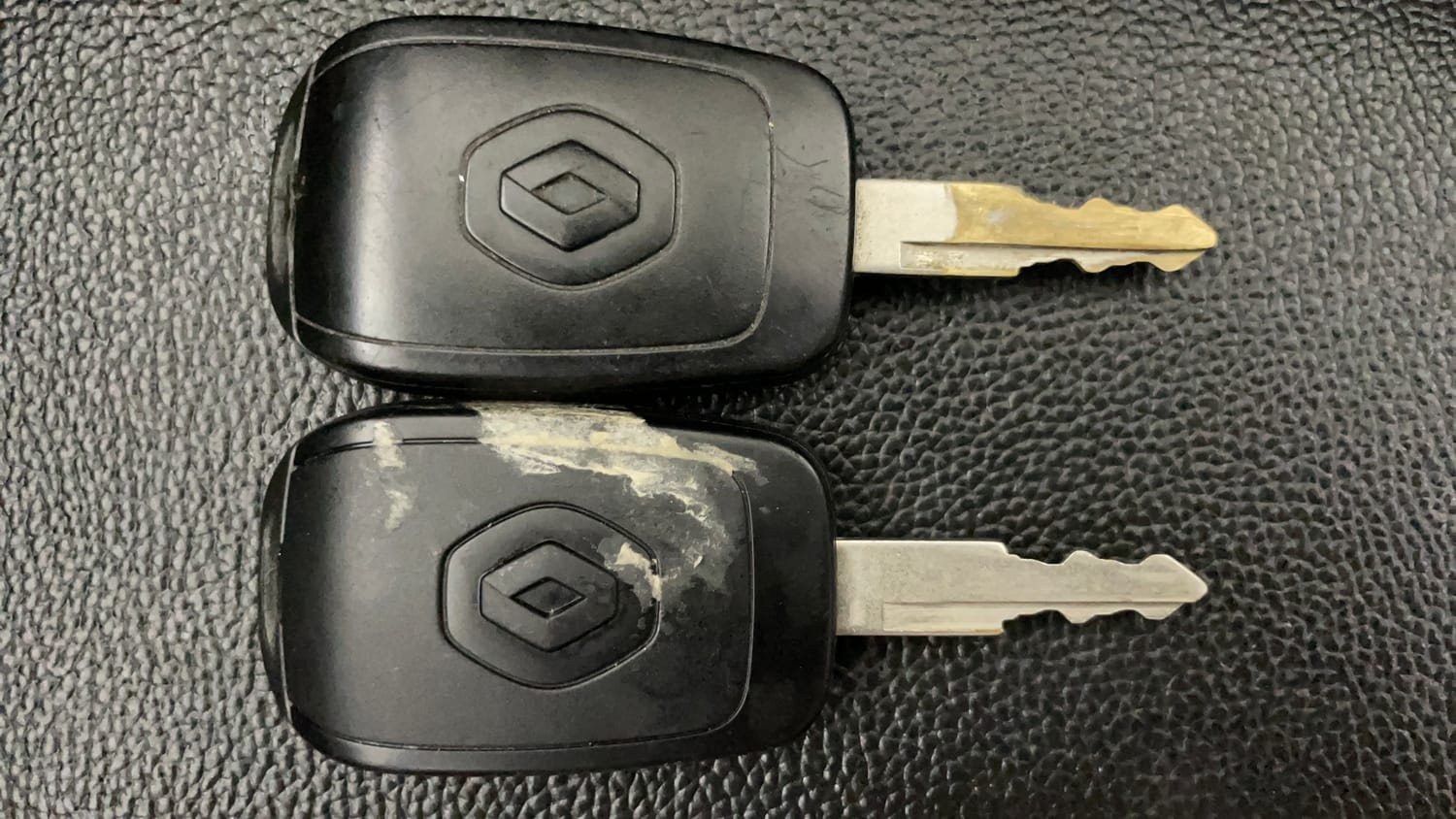 Used 2019 Renault Kwid RXT (O) 1.0 SCE Edition Petrol Manual extra CAR KEY VIEW