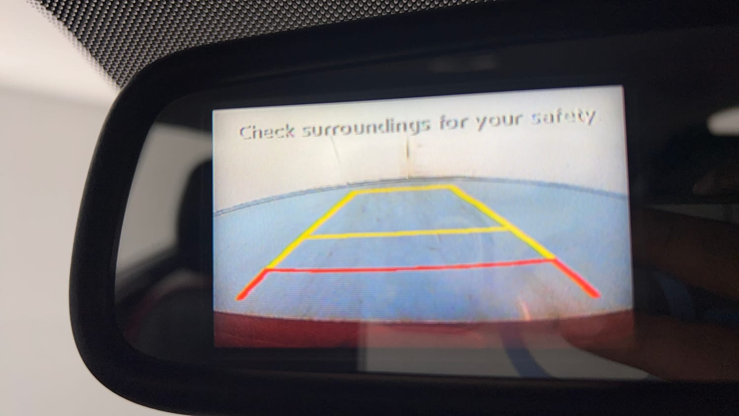 Used 2016 Hyundai Elite i20 Sportz 1.2 Petrol Manual top_features Rear camera