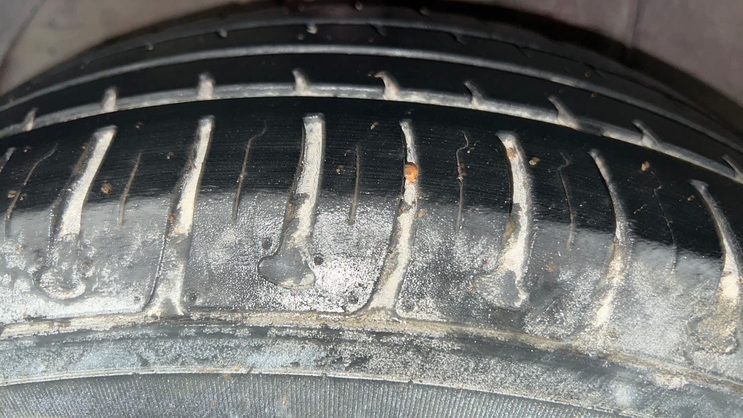 Used 2016 Hyundai Elite i20 Sportz 1.2 Petrol Manual tyres RIGHT REAR TYRE TREAD VIEW