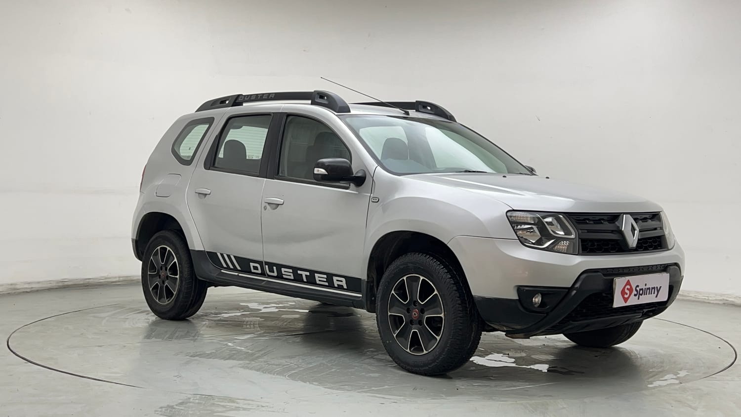 Used 2018 Renault Duster RXS CVT Petrol Automatic exterior RIGHT FRONT CORNER VIEW