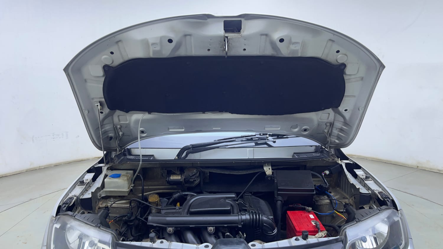 Used 2016 Renault Kwid 1.0 RXT Petrol Manual engine ENGINE & BONNET OPEN FRONT VIEW