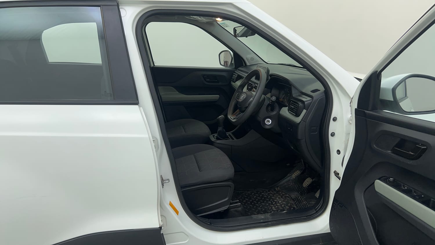 Used 2022 Tata Punch Adventure Rhythm Pack MT Petrol Manual interior RIGHT SIDE FRONT DOOR CABIN VIEW