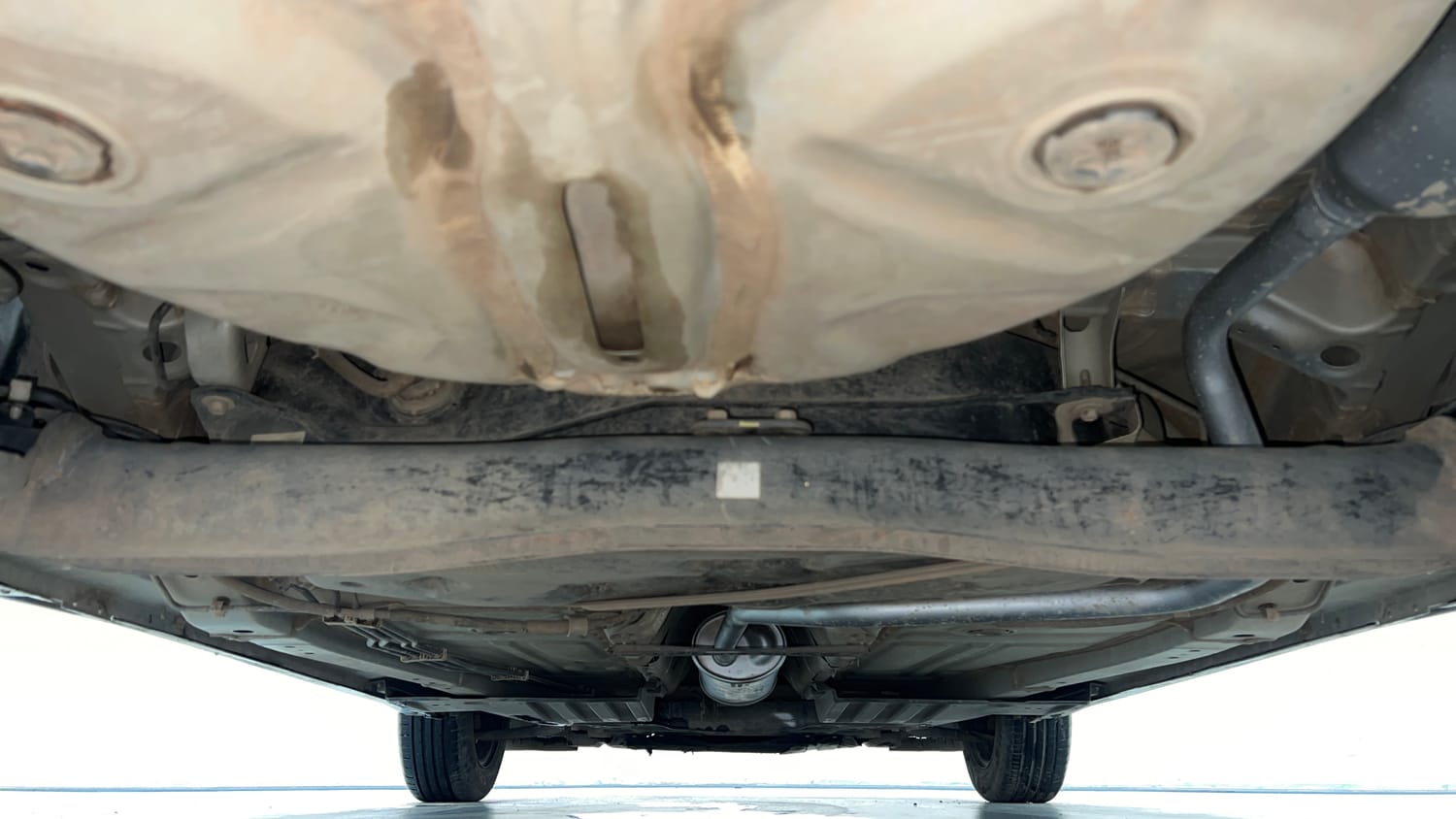 Used 2023 Maruti Suzuki Baleno Delta MT Petrol Manual extra REAR UNDERBODY VIEW (TAKEN FROM REAR)