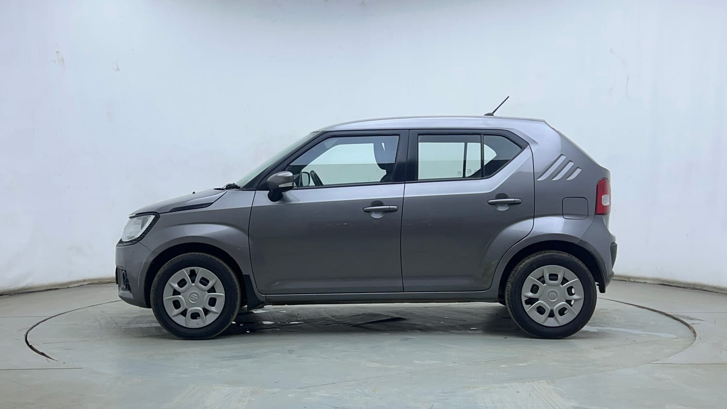 Used 2018 Maruti Suzuki Ignis Delta 1.2 MT Petrol Manual exterior LEFT SIDE VIEW