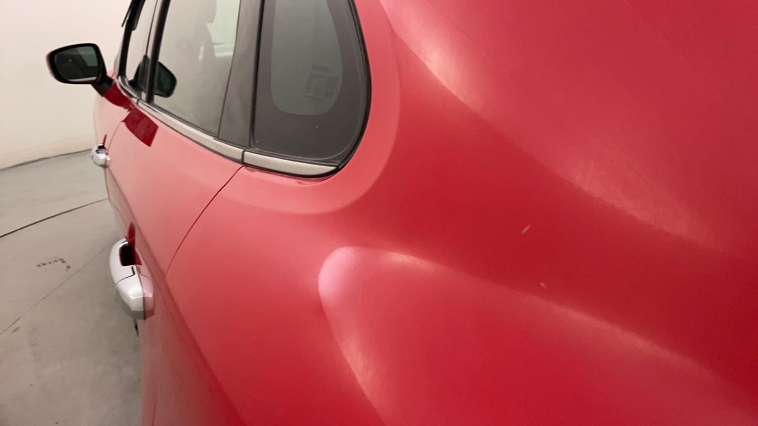 Used 2017 Maruti Suzuki Baleno Zeta 1.2 AT Petrol Automatic dents MINOR SCRATCH