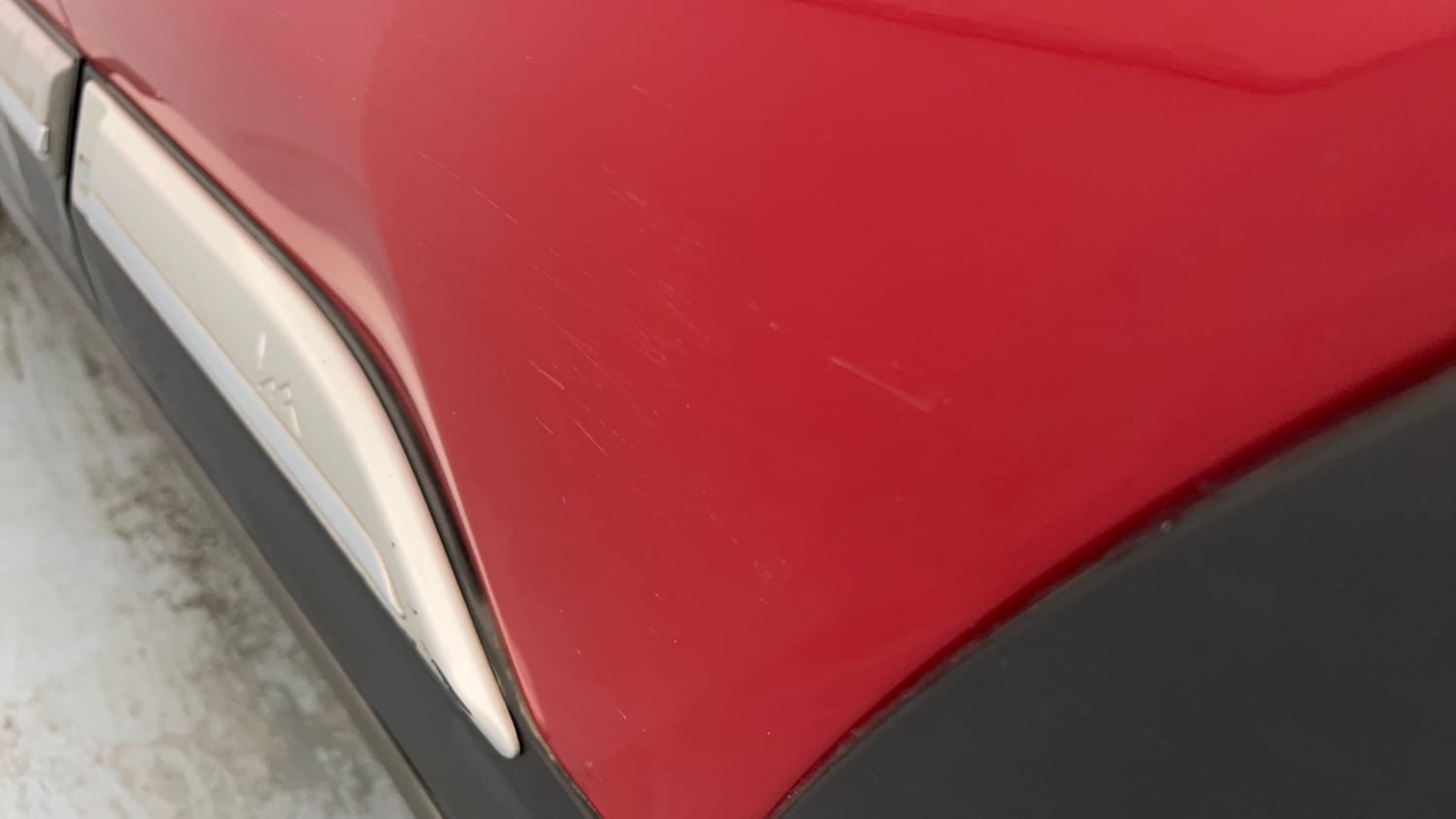 Used 2023 Maruti Suzuki Brezza VXi Petrol Manual dents MINOR SCRATCH