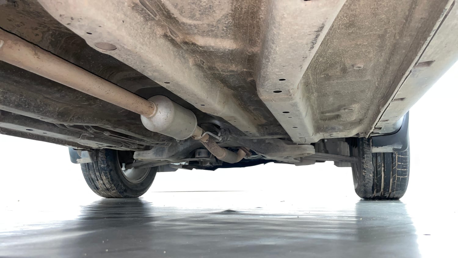 Used 2021 Tata Nexon XZA Plus (O) Diesel Diesel Automatic extra REAR RIGHT UNDERBODY VIEW