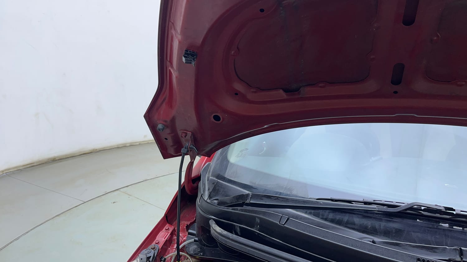 Used 2019 Hyundai Grand i10 Sportz 1.2 Kappa VTVT Petrol Manual engine ENGINE RIGHT SIDE HINGE & APRON VIEW