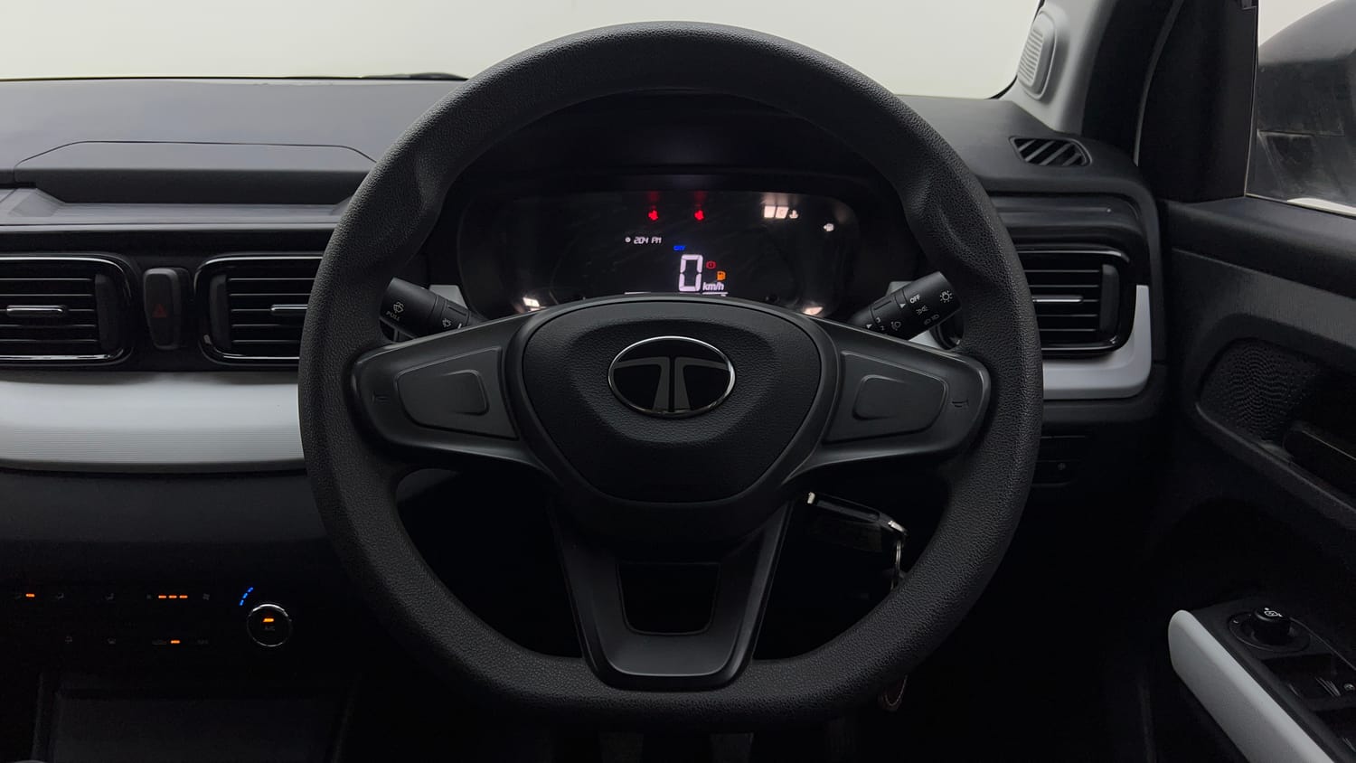 Used 2025 Tata Punch Pure (o) Petrol Manual interior STEERING VIEW