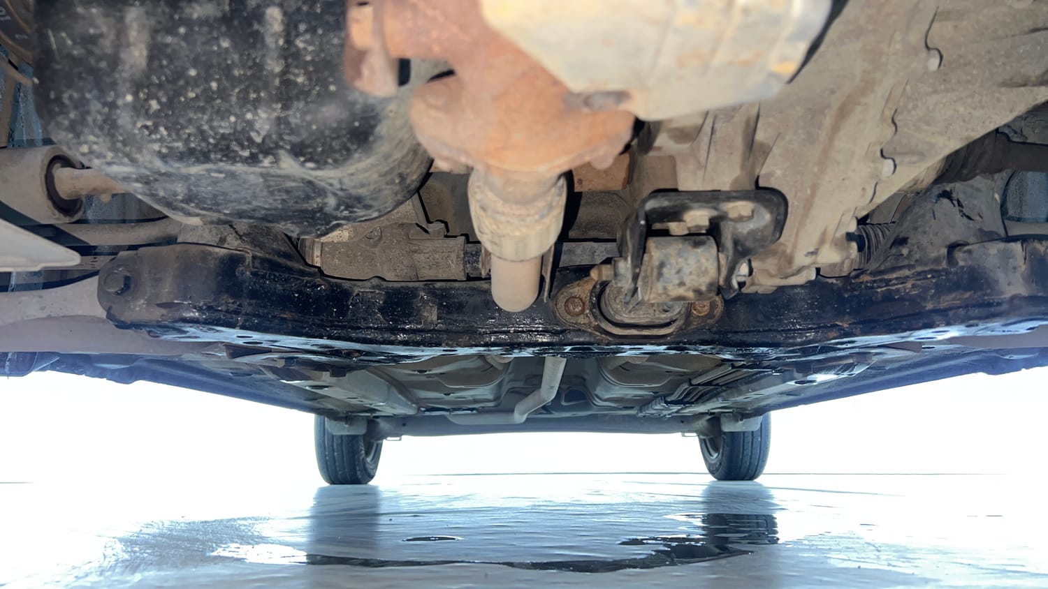 Used 2019 Hyundai Santro Sportz CNG Cng Manual extra FRONT LEFT UNDERBODY VIEW