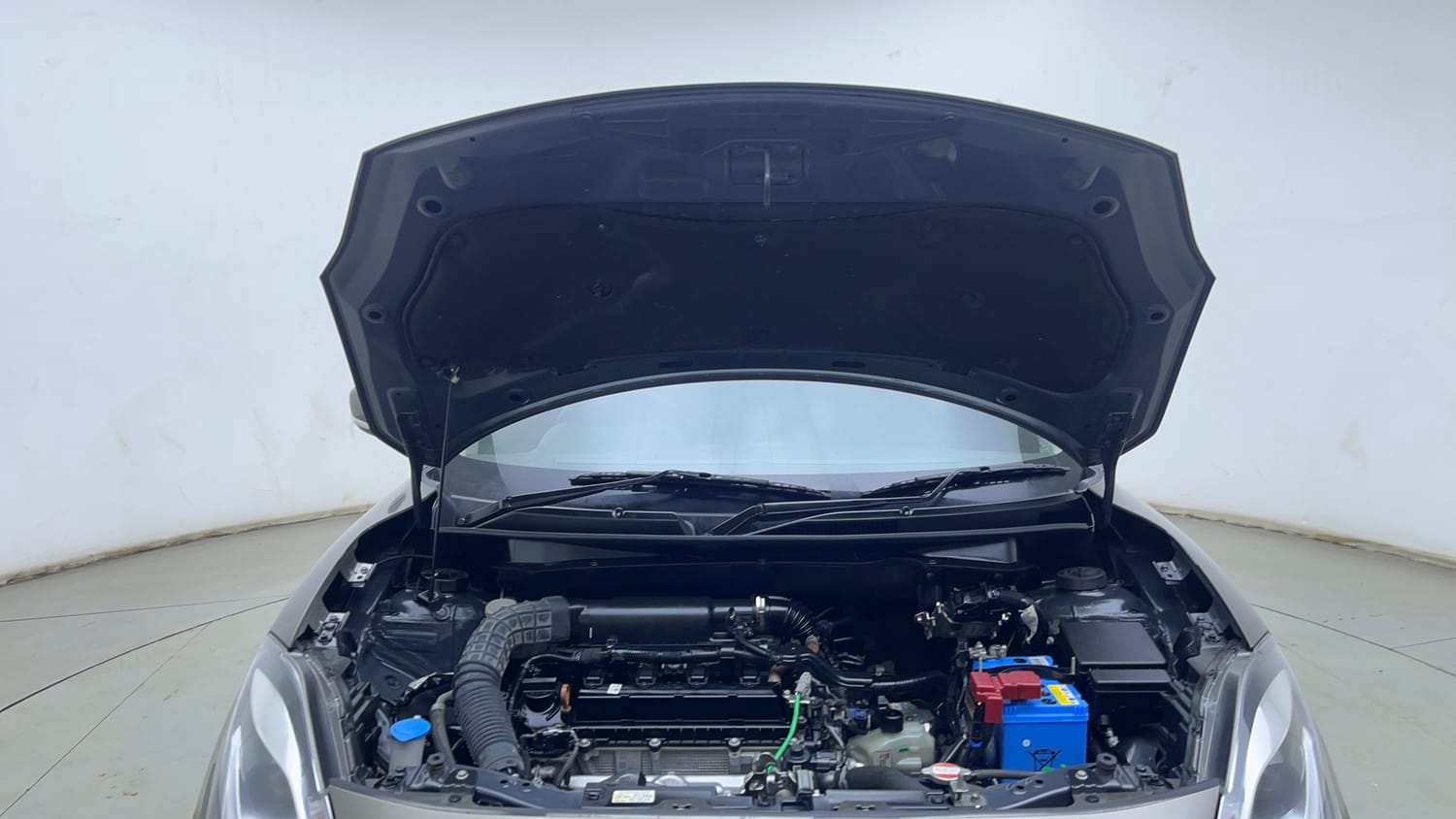 Used 2023 Maruti Suzuki Swift ZXi Plus AMT Petrol Automatic engine ENGINE & BONNET OPEN FRONT VIEW