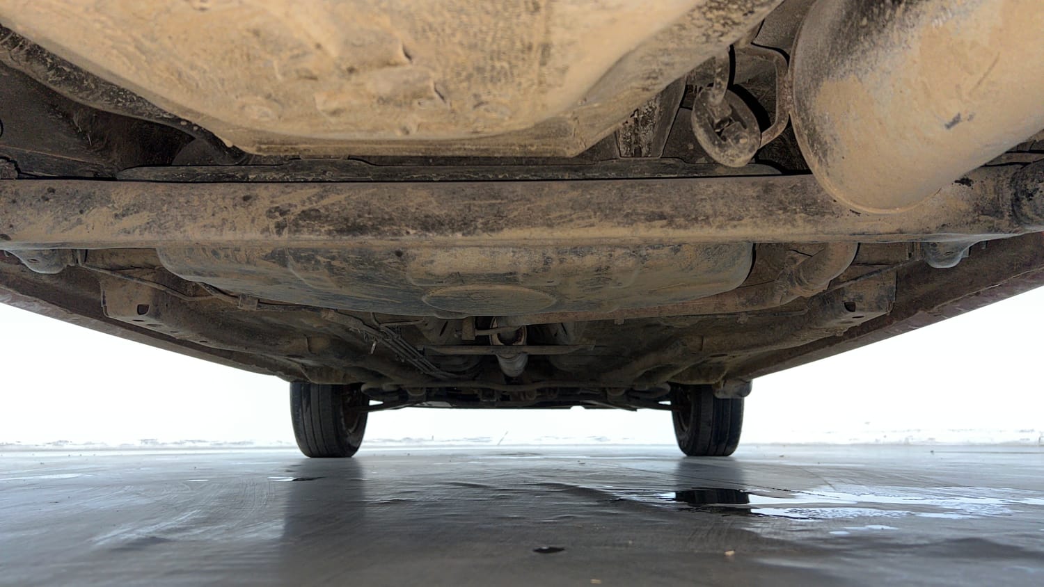 Used 2019 Tata Tiago Revotron XZ w/o Alloy Petrol Manual extra REAR UNDERBODY VIEW (TAKEN FROM REAR)