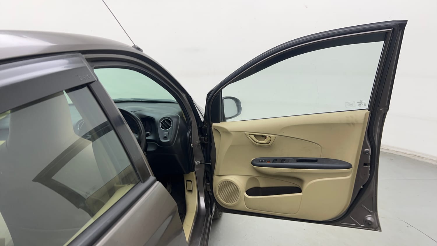 Used 2015 Honda Brio S MT Petrol Manual interior RIGHT FRONT DOOR OPEN VIEW