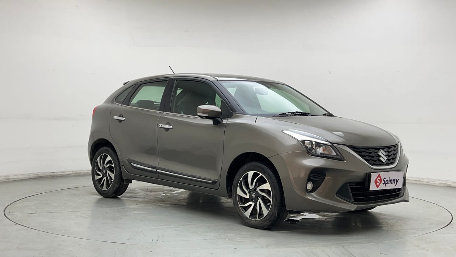 Used 2019 Maruti Suzuki Baleno Alpha Petrol Manual exterior RIGHT FRONT CORNER VIEW