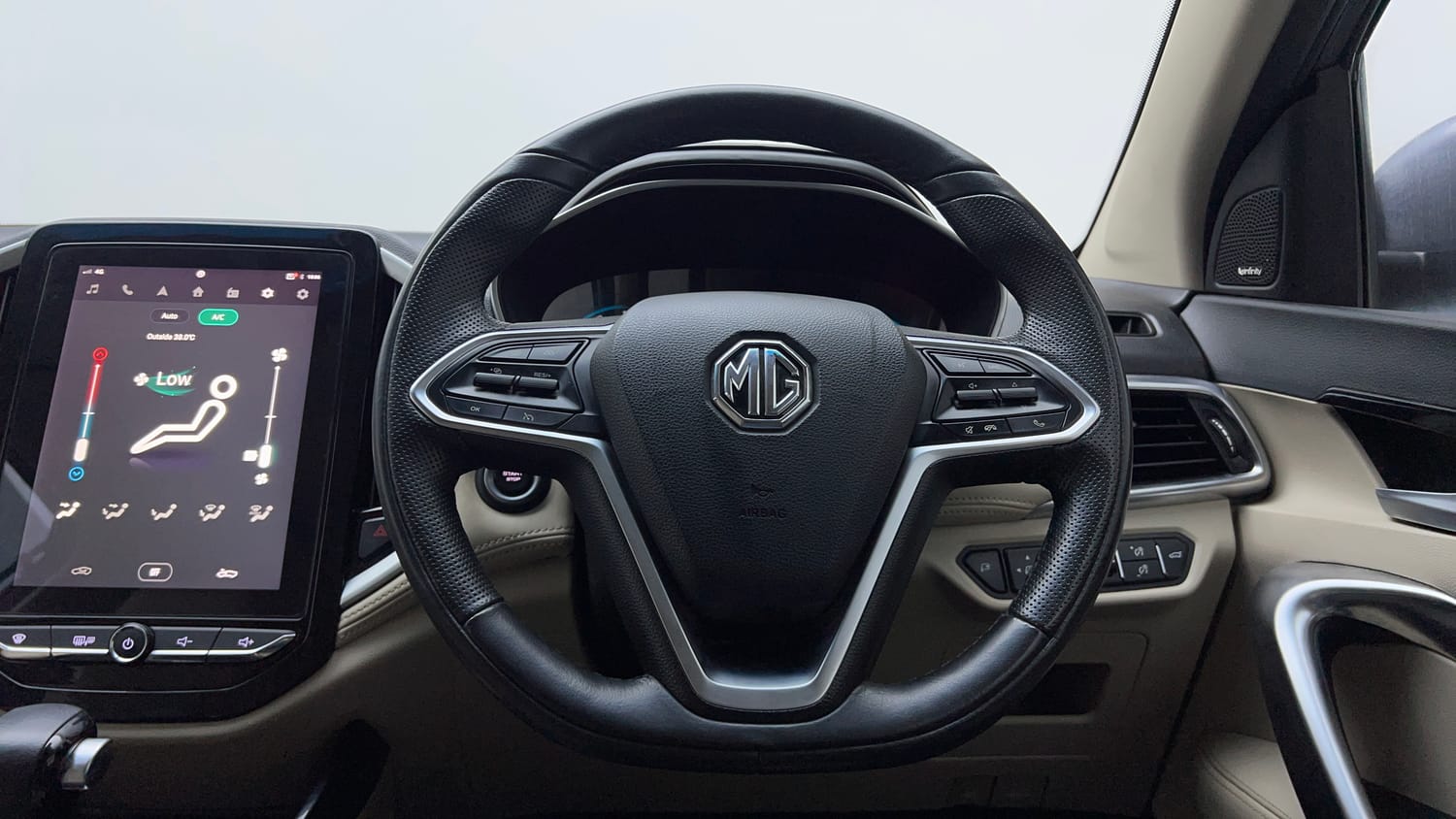 Used 2022 MG Motors Hector Sharp 1.5 Petrol CVT Petrol Automatic interior STEERING VIEW