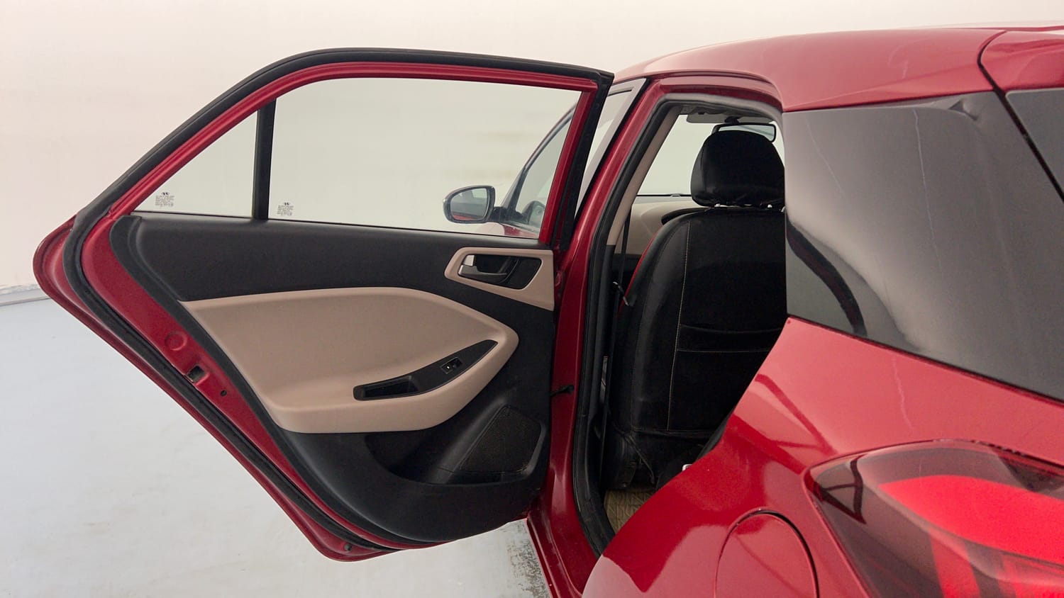 Used 2016 Hyundai Elite i20 Sportz 1.2 Petrol Manual interior LEFT REAR DOOR OPEN VIEW