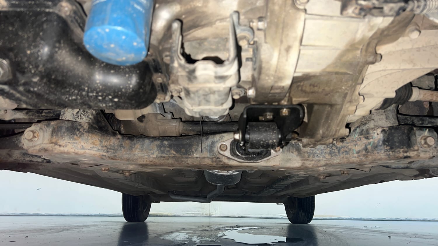 Used 2015 Hyundai Grand i10 Sportz 1.2 Kappa VTVT Petrol Manual extra FRONT LEFT UNDERBODY VIEW