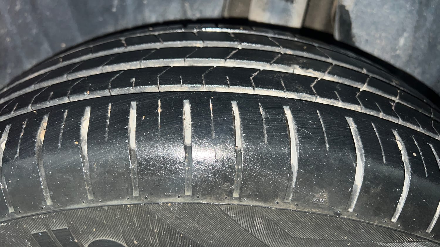 Used 2023 Maruti Suzuki Baleno Delta MT Petrol Manual tyres LEFT REAR TYRE TREAD VIEW