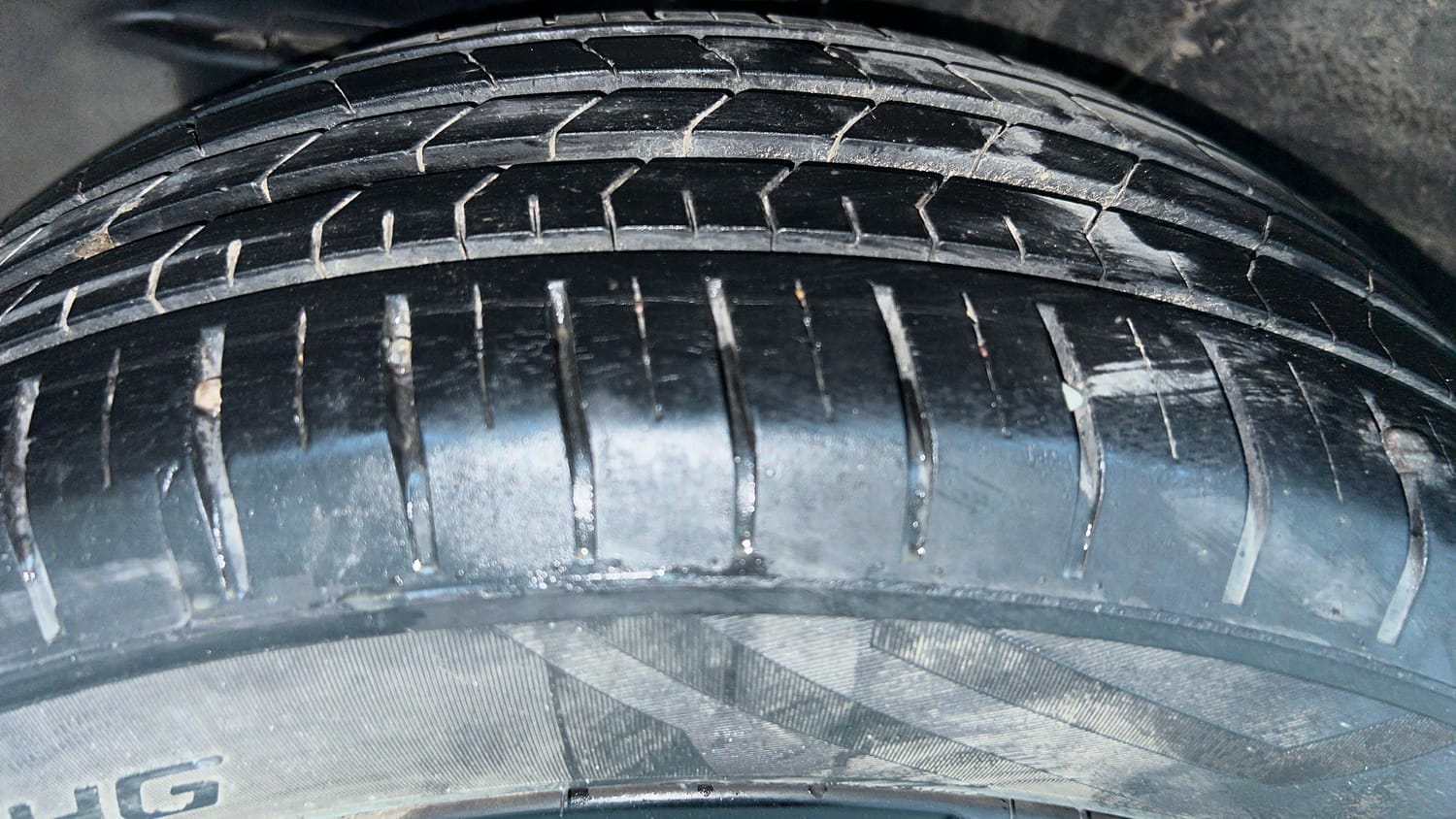 Used 2022 Tata Punch Creative AMT Petrol Automatic tyres RIGHT REAR TYRE TREAD VIEW
