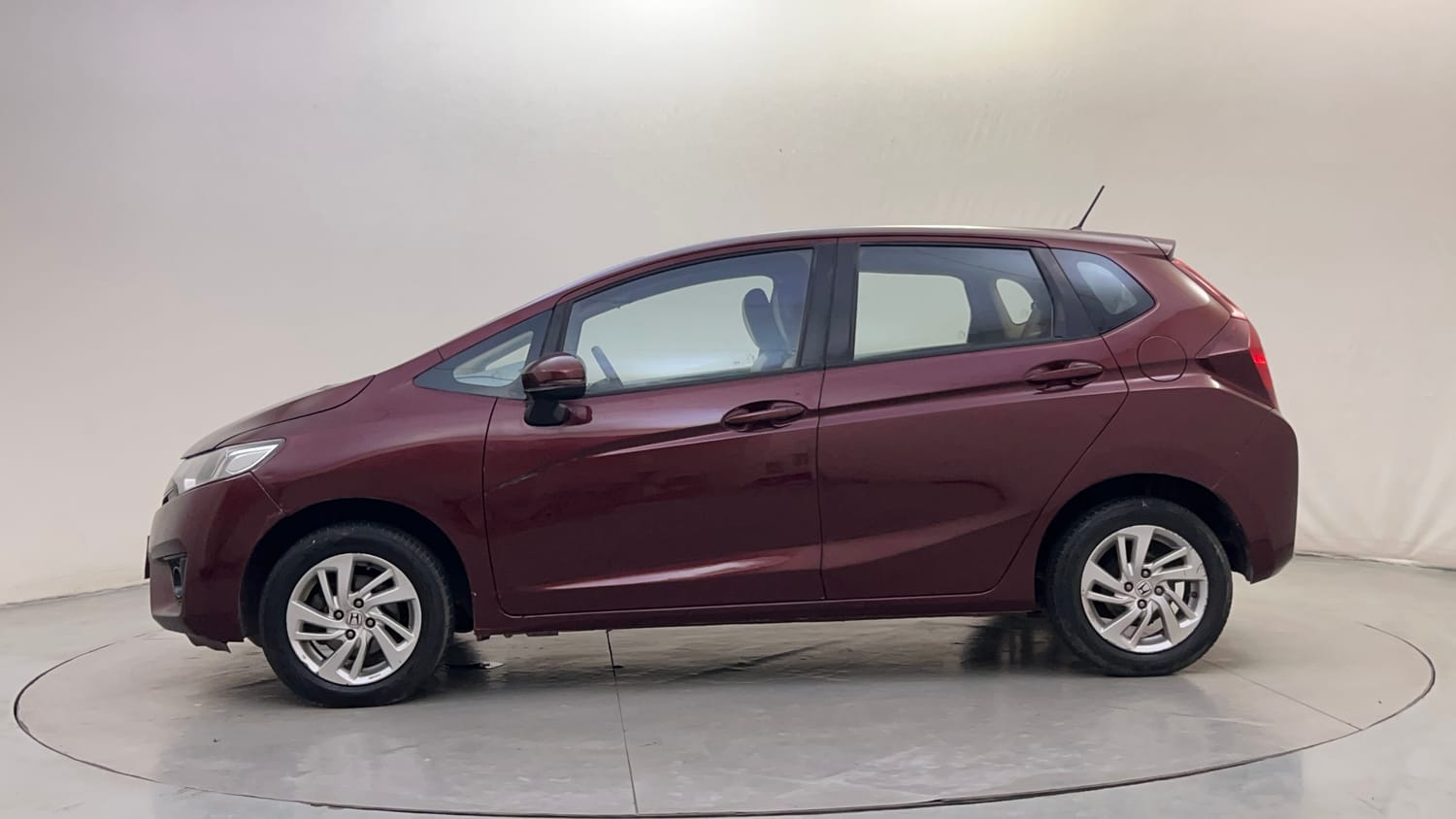 Used 2015 Honda Jazz V Petrol Petrol Manual exterior LEFT SIDE VIEW