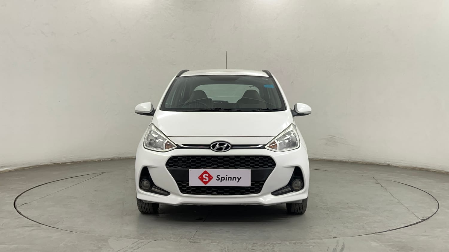 Used 2017 Hyundai Grand i10 Asta 1.2 Kappa VTVT Petrol Manual exterior FRONT VIEW