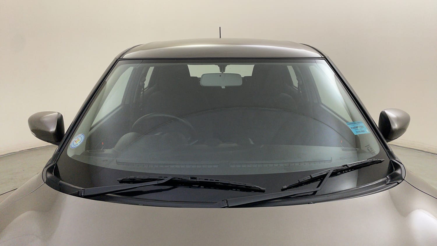 Used 2023 Maruti Suzuki Swift VXi Petrol Manual exterior FRONT WINDSHIELD VIEW