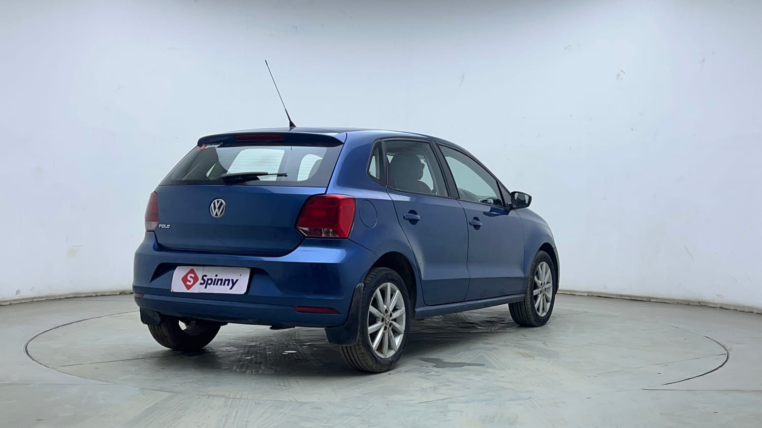 Used 2017 Volkswagen Polo Highline Plus 1.2( P)16 Alloy Petrol Manual exterior RIGHT REAR CORNER VIEW