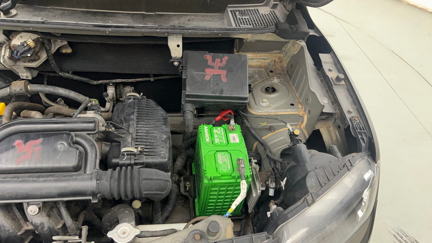 Used 2017 Renault Kwid 1.0 RXL Petrol Manual engine ENGINE LEFT SIDE VIEW