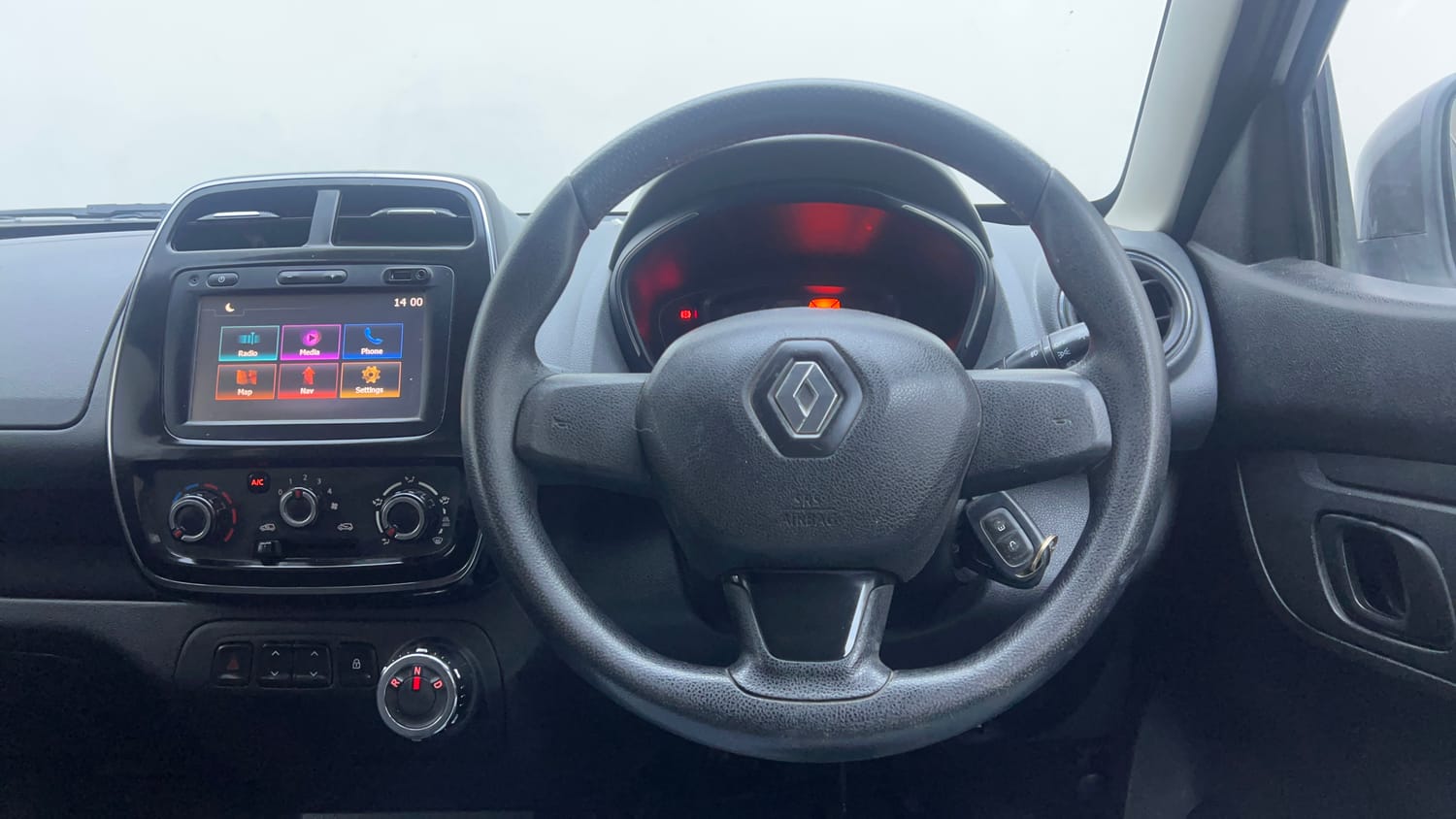 Used 2018 Renault Kwid 1.0 RXT AMT Opt Petrol Automatic interior STEERING VIEW