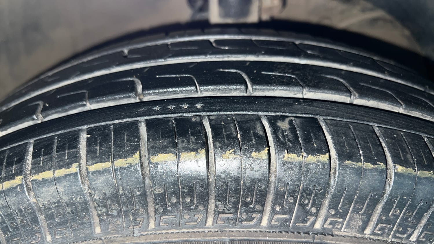 Used 2019 Maruti Suzuki Dzire VXi Petrol Manual tyres RIGHT FRONT TYRE TREAD VIEW