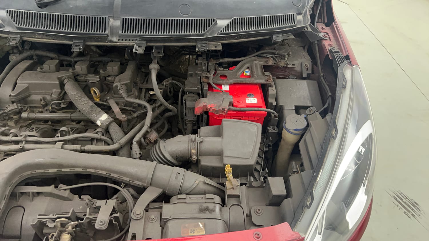Used 2020 Ford Figo Titanium 1.2 Ti-VCT MT Petrol Manual engine ENGINE LEFT SIDE VIEW