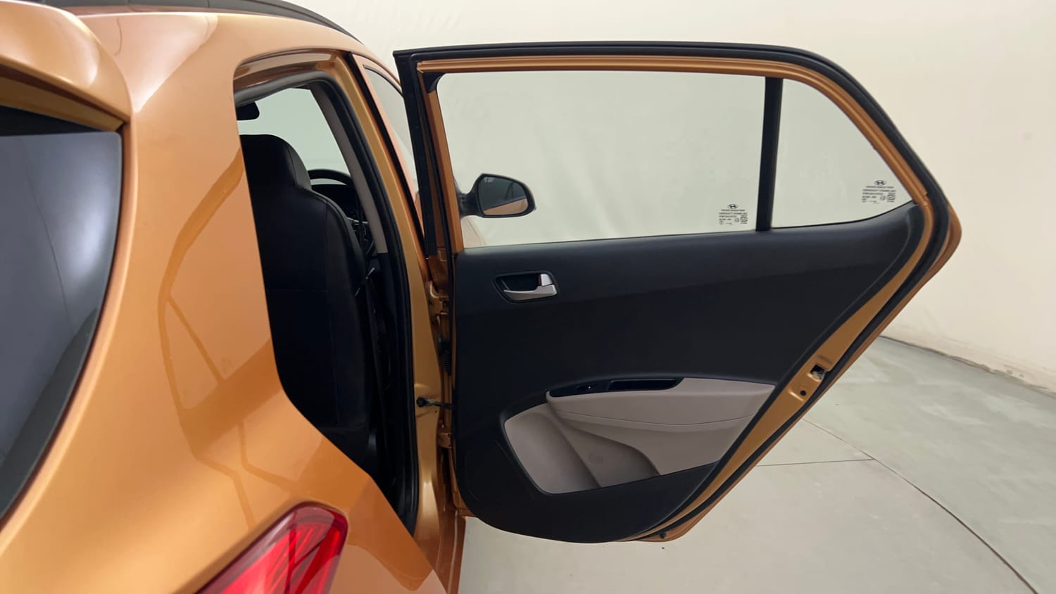 Used 2015 Hyundai Grand i10 Asta 1.2 Kappa VTVT (O) Petrol Manual interior RIGHT REAR DOOR OPEN VIEW