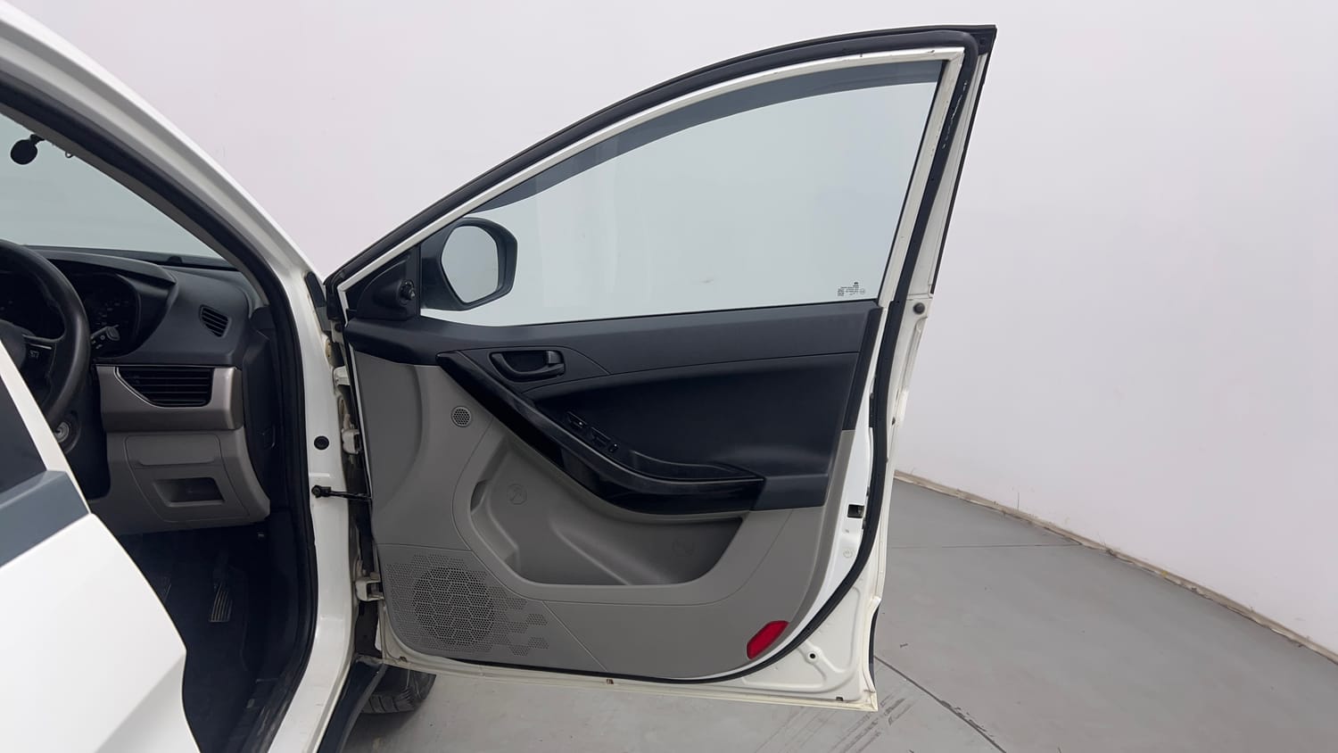 Used 2019 Tata Nexon XM Petrol Manual interior RIGHT FRONT DOOR OPEN VIEW