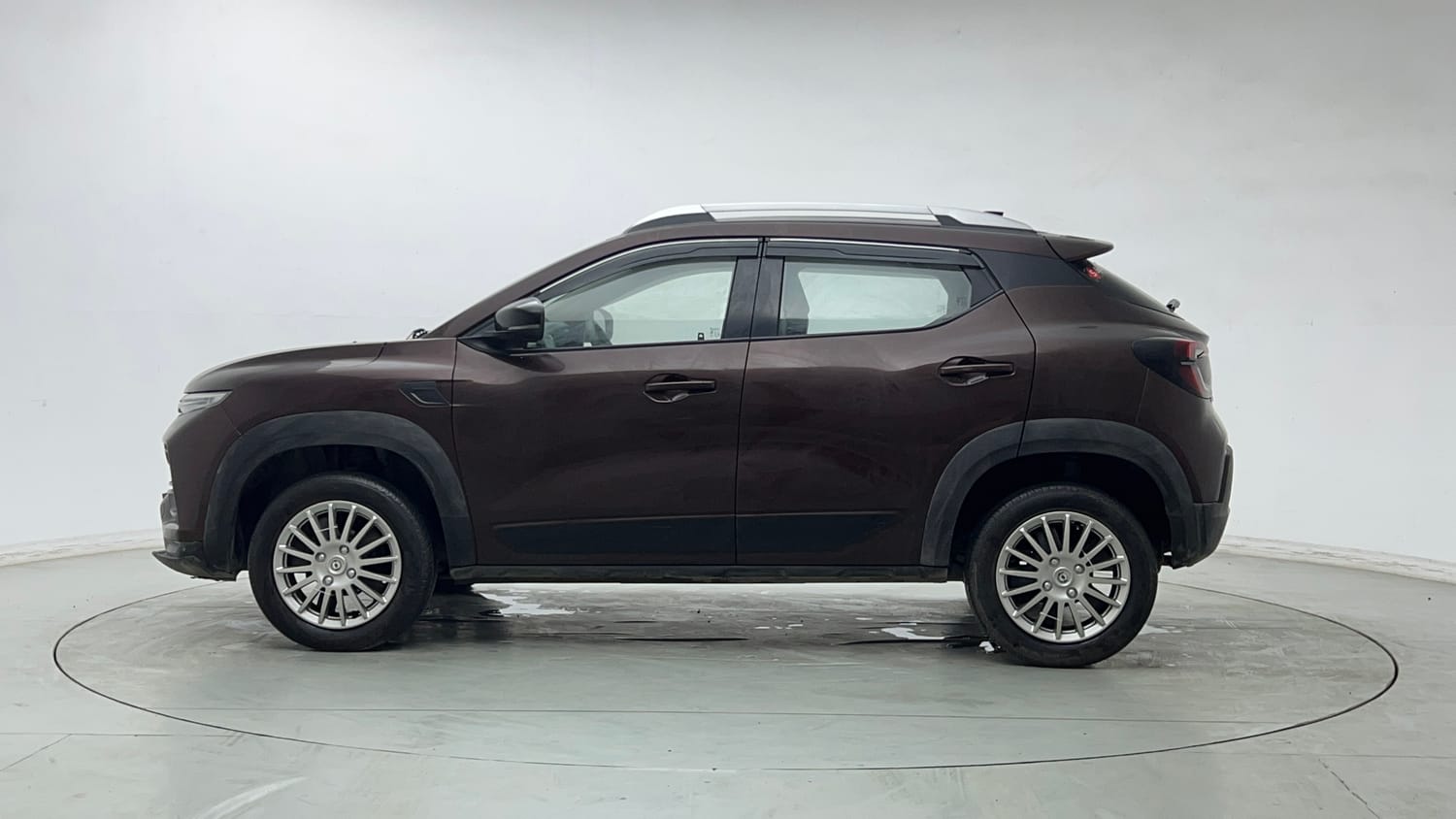 Used 2021 Renault Kiger RXT AMT Petrol Automatic exterior LEFT SIDE VIEW