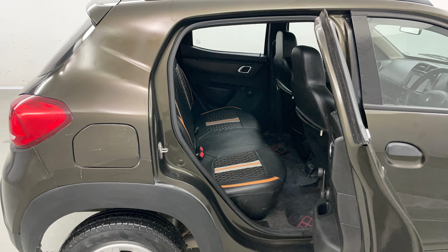 Used 2019 Renault Kwid RXT (O) 1.0 SCE Edition Petrol Manual interior RIGHT SIDE REAR DOOR CABIN VIEW