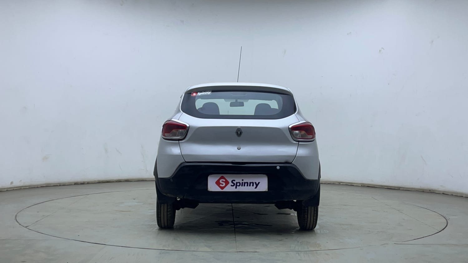 Used 2016 Renault Kwid 1.0 RXT Petrol Manual exterior BACK VIEW