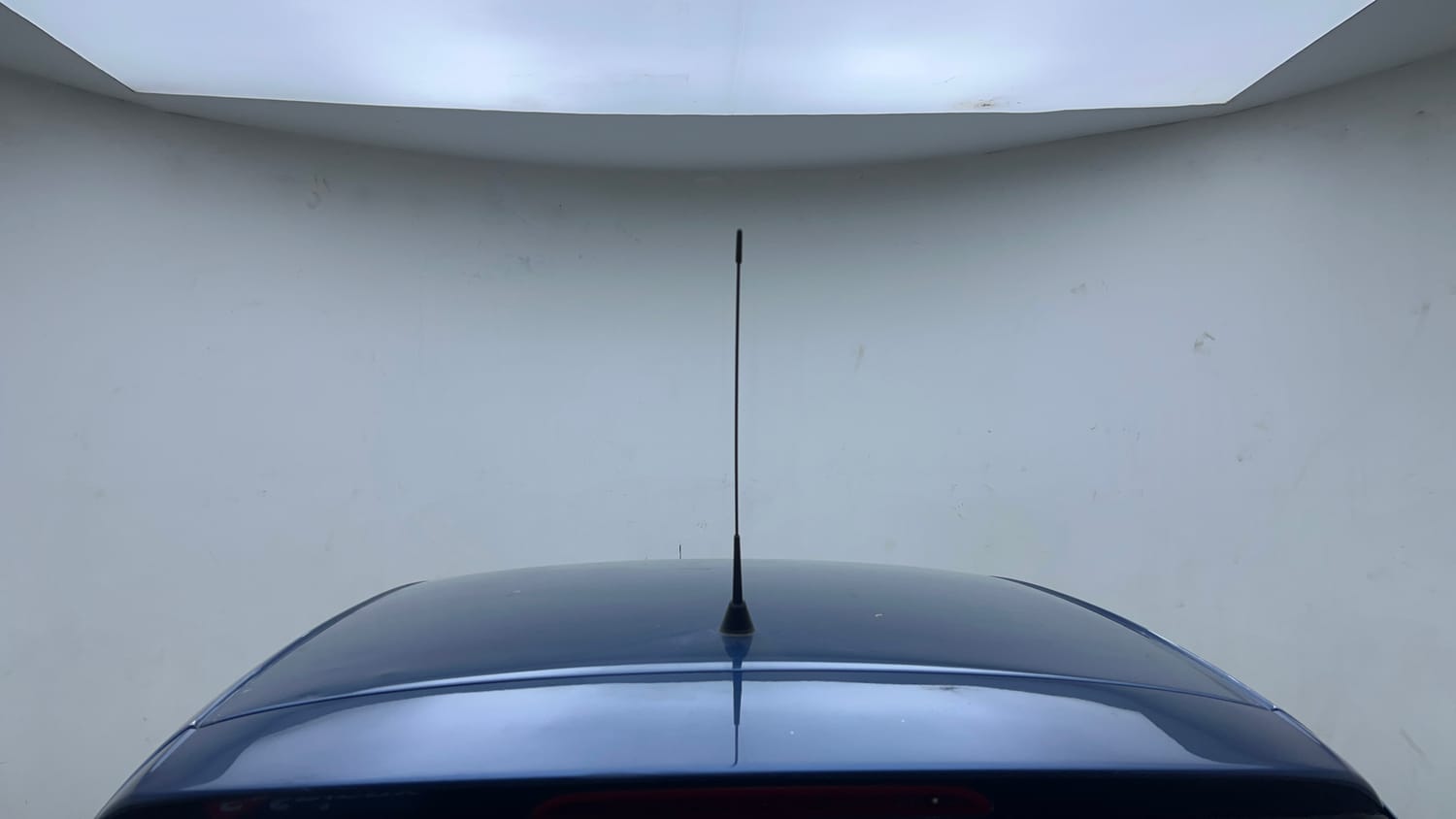 Used 2017 Volkswagen Polo Highline Plus 1.2( P)16 Alloy Petrol Manual exterior EXTERIOR ROOF VIEW