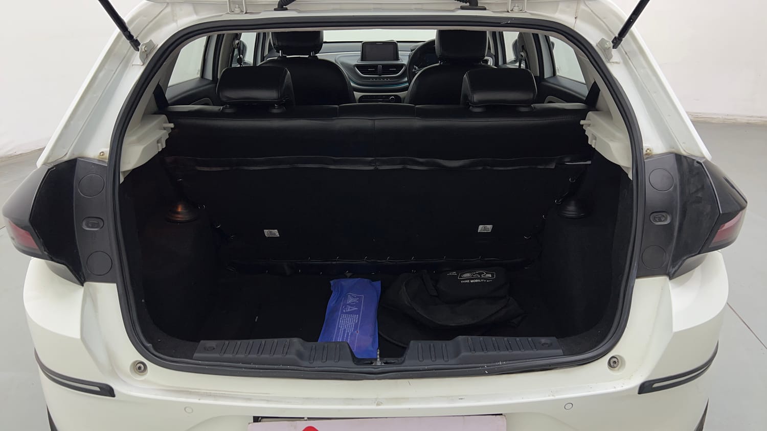 Used 2022 Tata Altroz XZ Plus i-Turbo Petrol Petrol Manual interior DICKY INSIDE VIEW