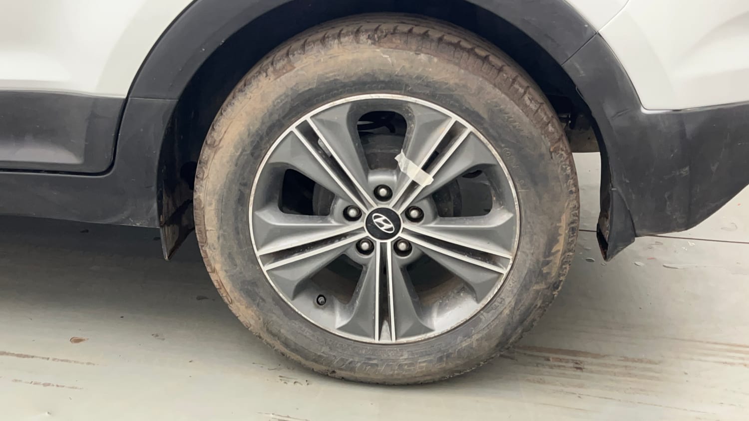 Used 2018 Hyundai Creta SX Plus 1.6 AT Petrol Petrol Automatic tyres LEFT REAR TYRE RIM VIEW