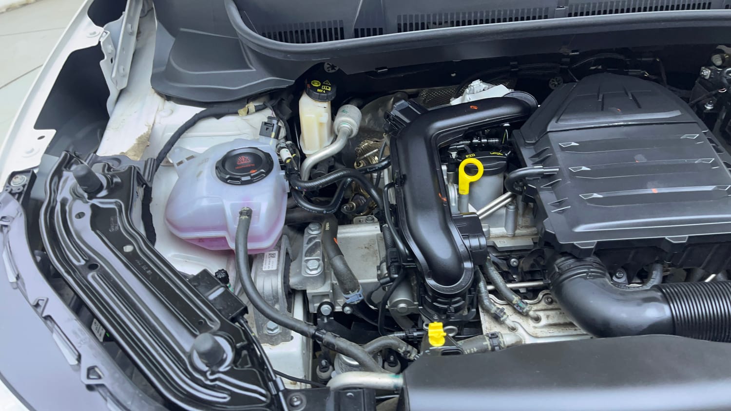 Used 2025 Skoda Kylaq Classic Petrol Manual engine ENGINE RIGHT SIDE VIEW